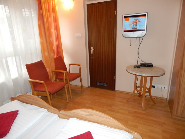 Apartamentos Kalvin Vendegszobak
