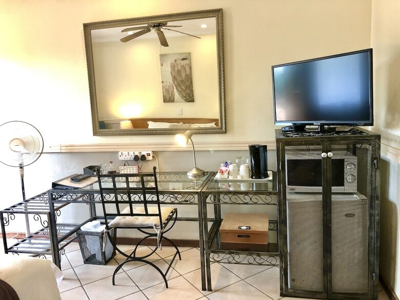 Hotel Clubview Guest House