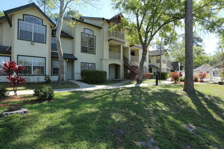 Oak Plantation Resort