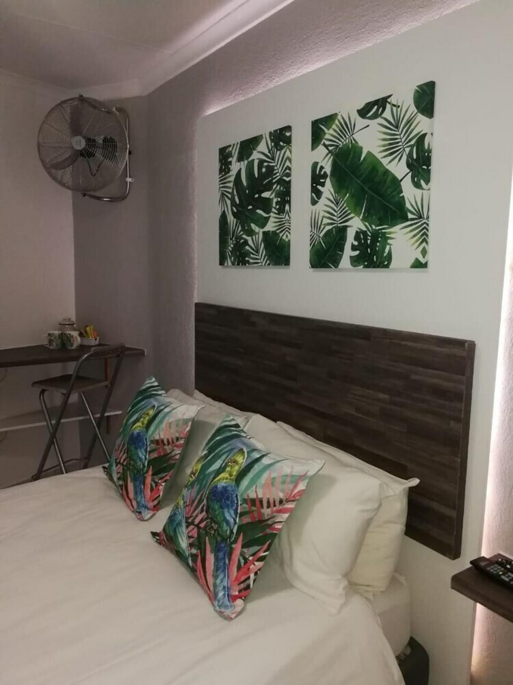 Hotel Abundance Lodge