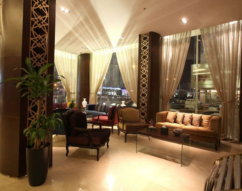 Apartamentos Almuhaidb Faisaliah Hotel Suites