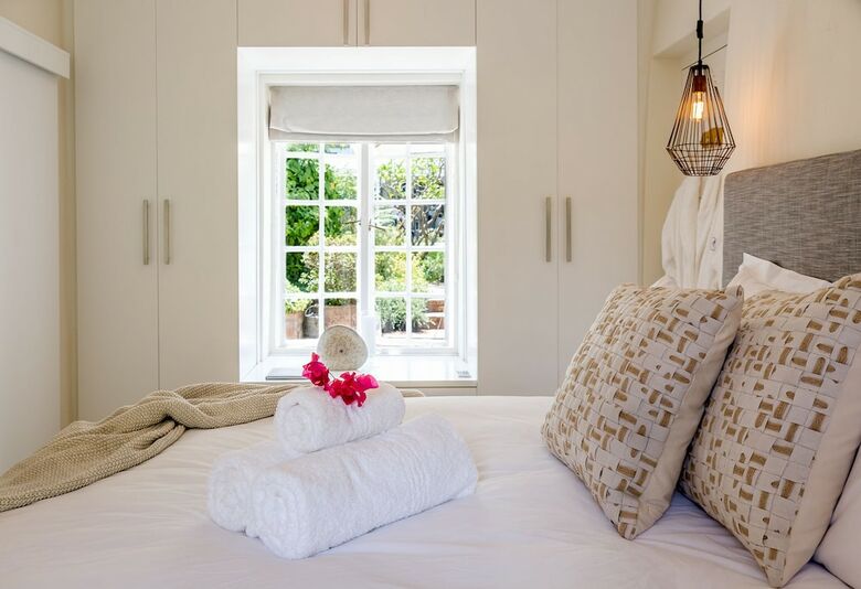 Bed & Breakfast Macaron Boutique Guest House