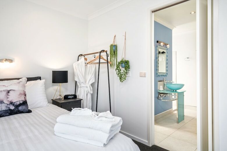 Hotel Madsen Retreat
