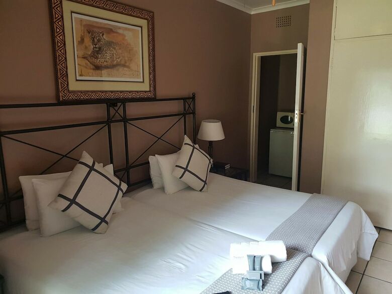 Hotel Greenfields Guest House