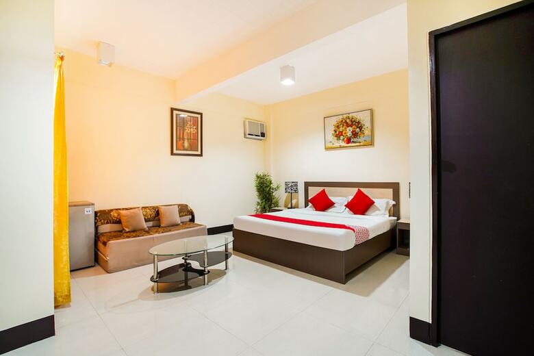 Hotel Oyo 244 Driggs Suites