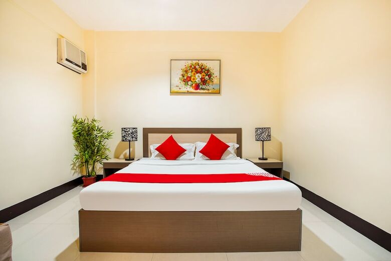 Hotel Oyo 244 Driggs Suites