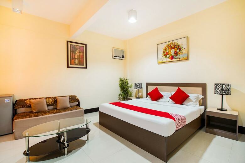 Hotel Oyo 244 Driggs Suites