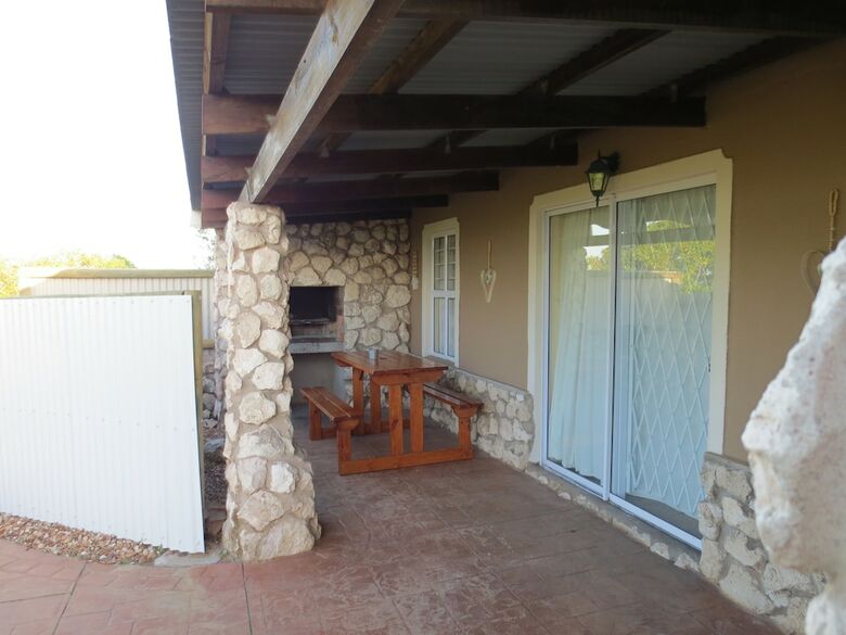 Bed & Breakfast Masada Guest House