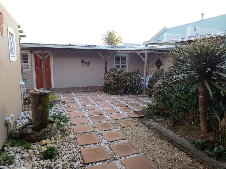 Bed & Breakfast Masada Guest House