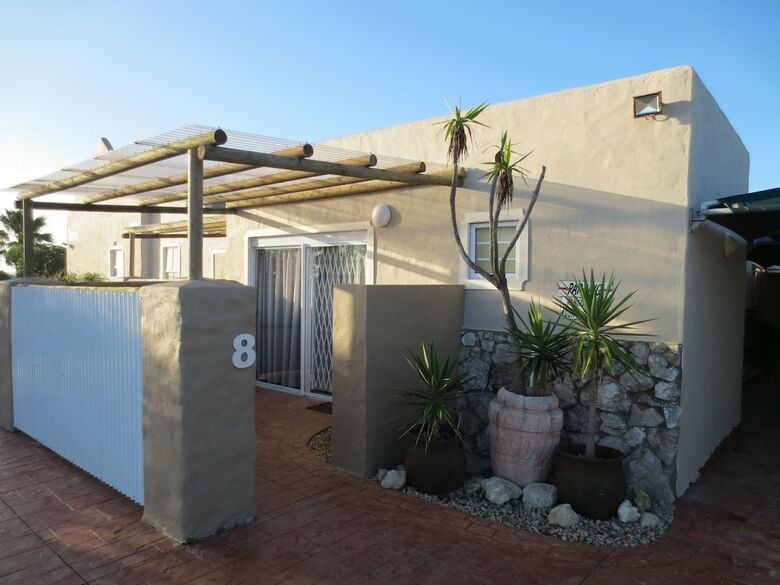 Bed & Breakfast Masada Guest House