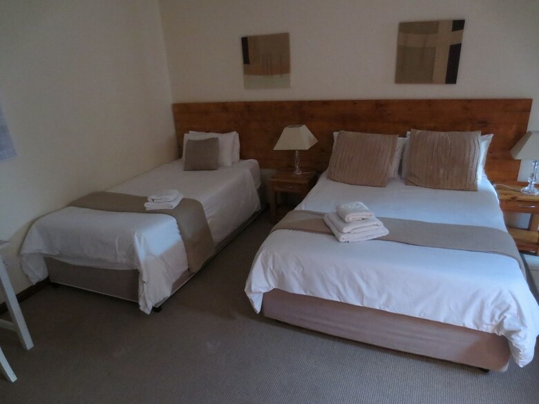 Bed & Breakfast Masada Guest House