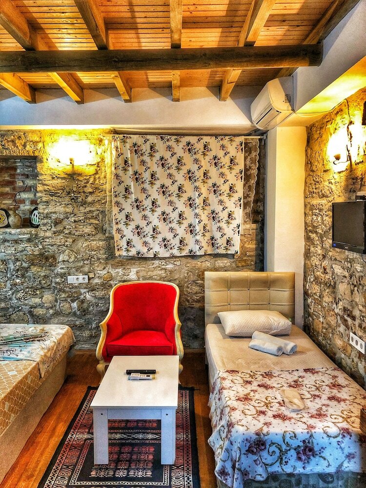 Hotel Parmis Boutique House