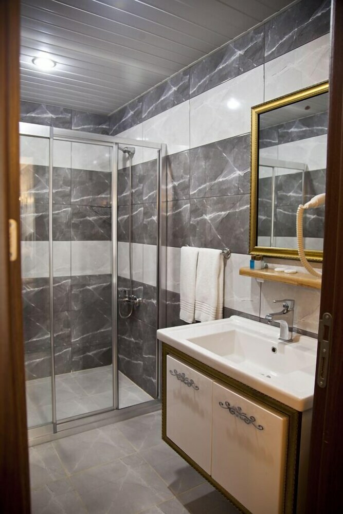 Grand Hamit Hotel