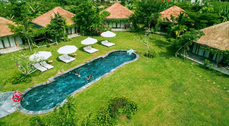 Hotel Allamanda Estate