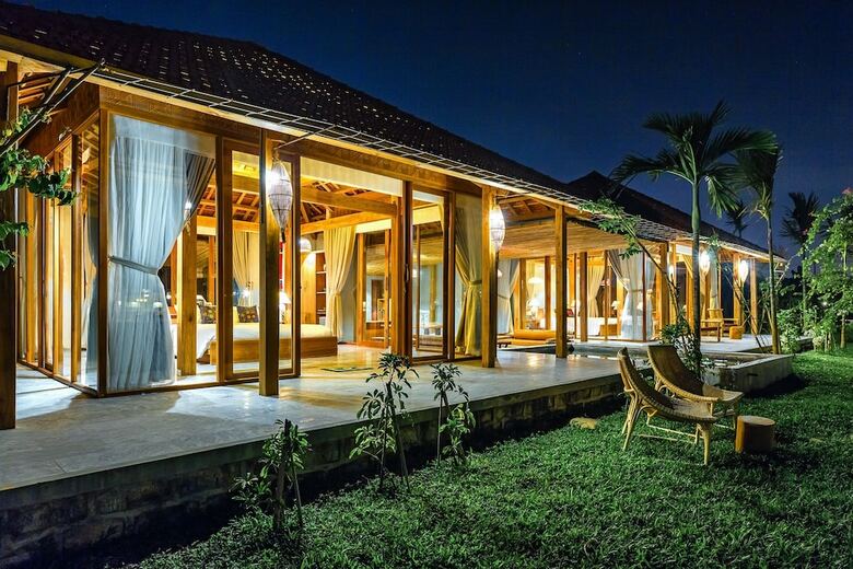 Hotel Allamanda Estate