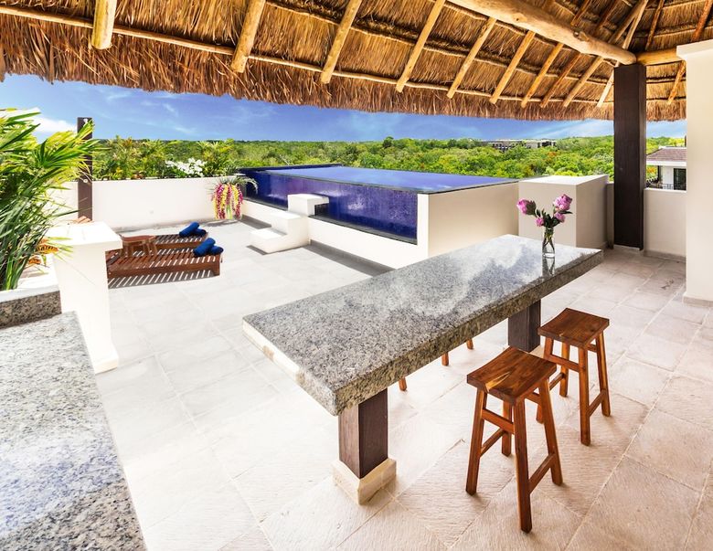 Kasa Hotel Parota