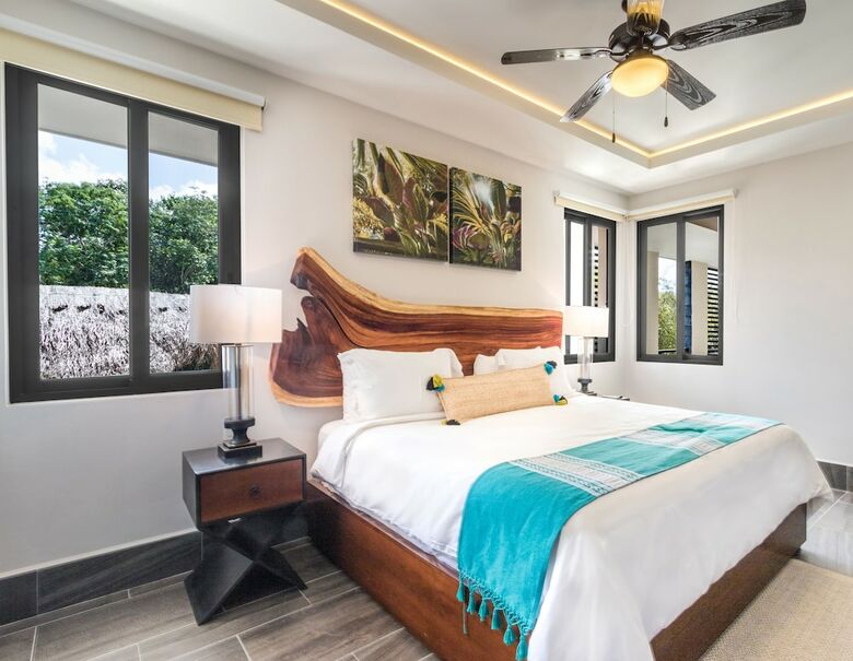 Kasa Hotel Parota