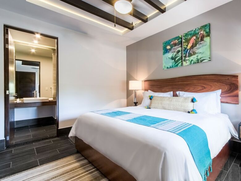 Kasa Hotel Parota