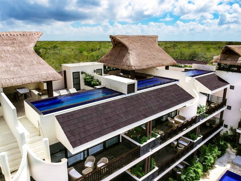 Kasa Hotel Parota
