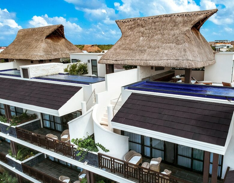 Kasa Hotel Parota