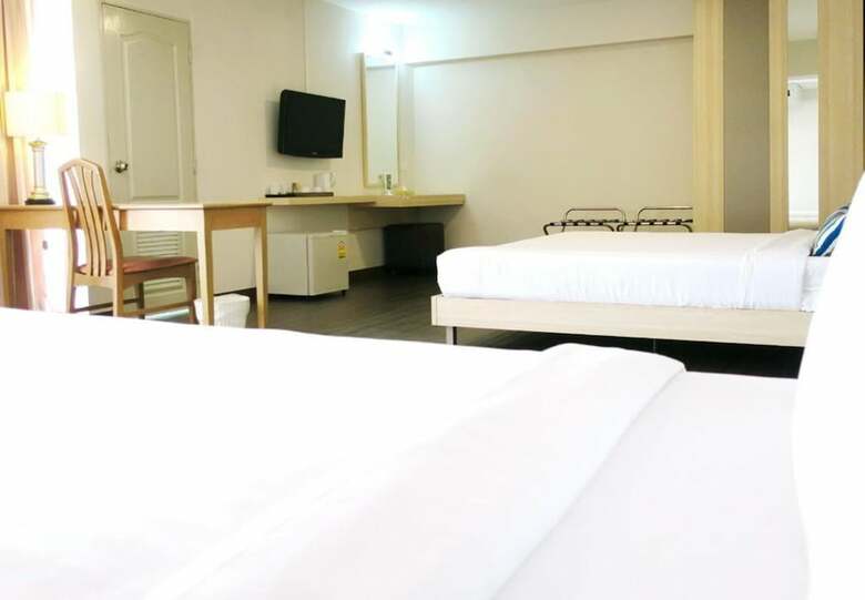 Samran Place Hotel