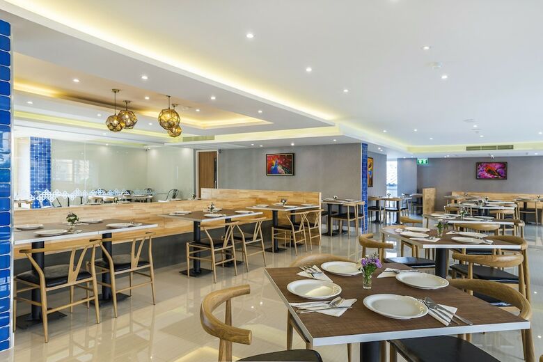 Zircon Hotel