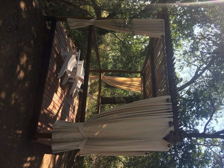 Bed & Breakfast Bushbaby River Lodge