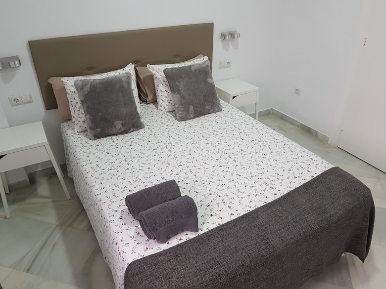 Hostal Fan Suites Duquesa