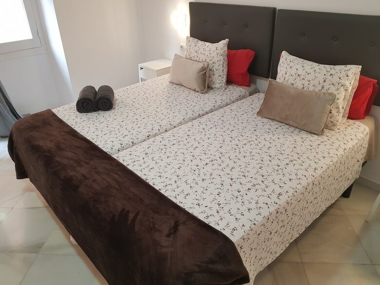 Hostal Fan Suites Duquesa