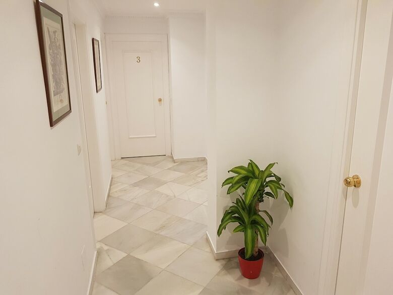 Hostal Fan Suites Duquesa