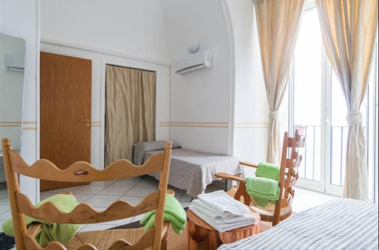 Neapolitan Style Apartment