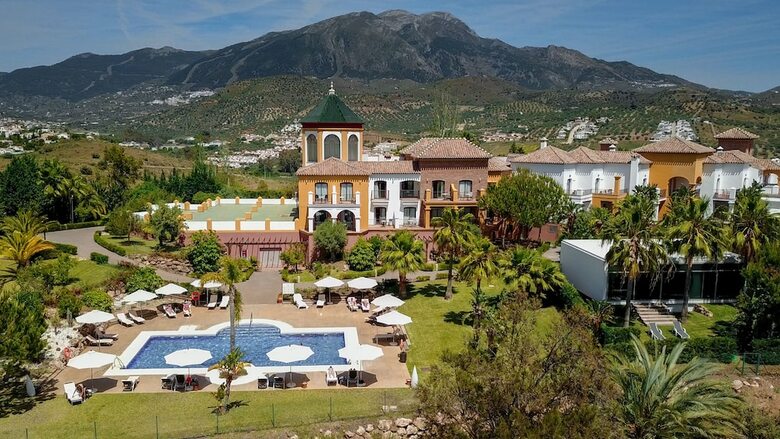 Hotel La Vi�uela