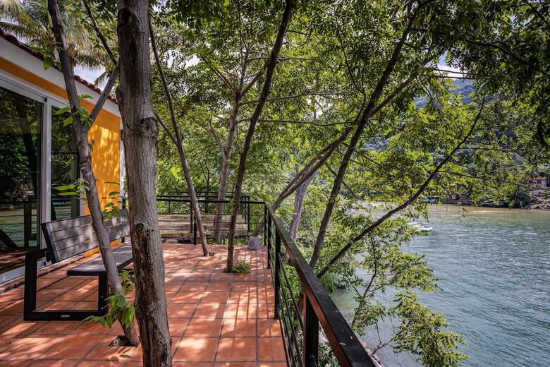 Hotel Villa Armonia Luxury Suites