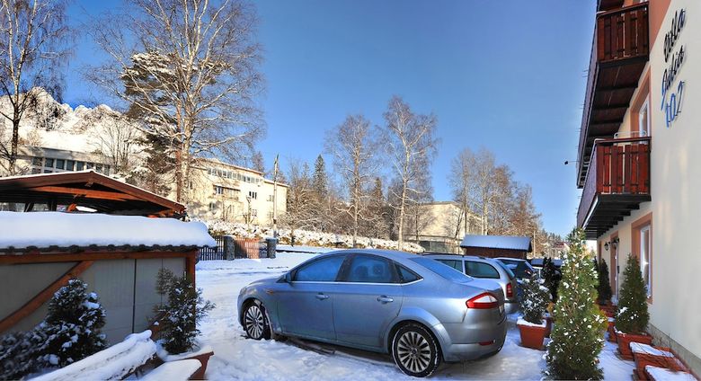 Villa Aplend Bed & Breakfast J�lia