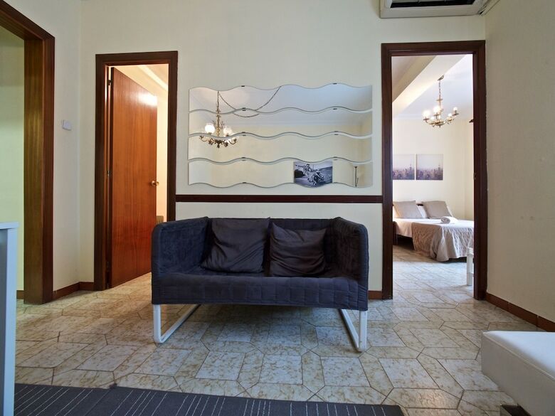 Parallel Apartment