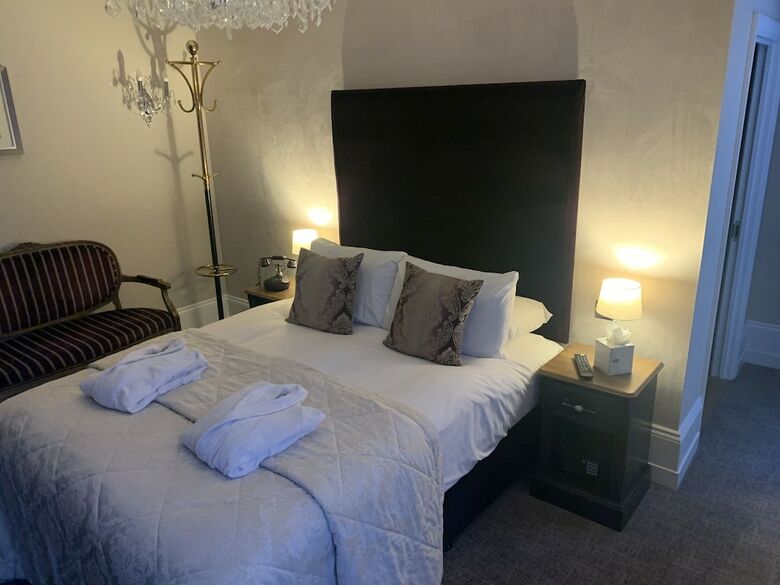 The Dukes Head Hotel