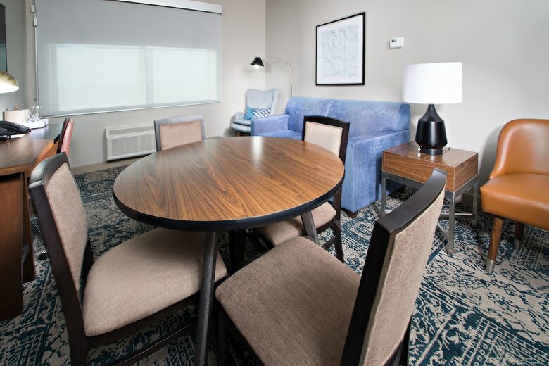 Hotel Four Points By Sheraton Houston Intercontinental Airport
