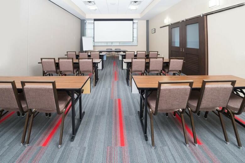 Hotel Four Points By Sheraton Houston Intercontinental Airport