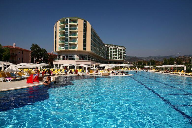 Hedef Beach Resort & Spa Hotel - All Inclusive