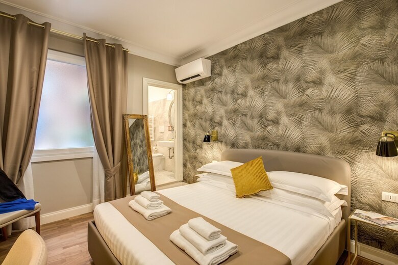 Charme Spagna Boutique Hotel