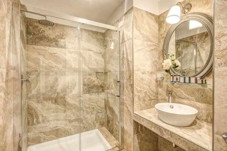Charme Spagna Boutique Hotel