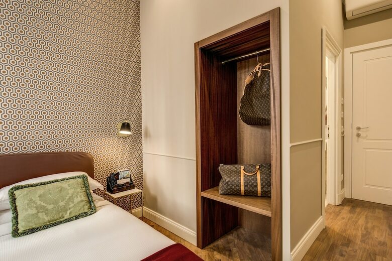 Charme Spagna Boutique Hotel