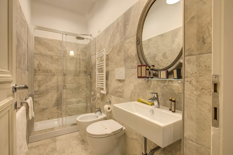 Charme Spagna Boutique Hotel