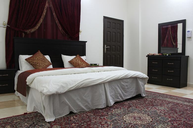 Hotel Al Eairy Furnished Apartments Al Baha 4