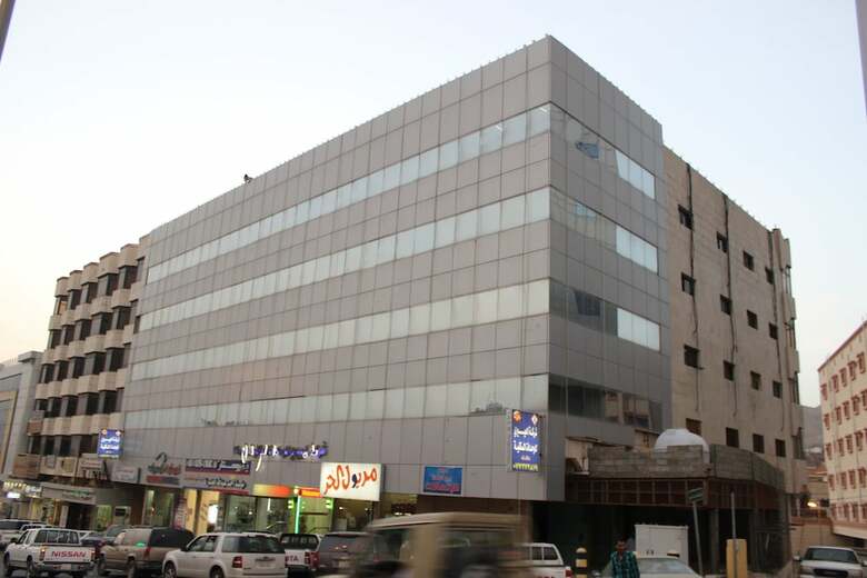 Hotel Al Eairy Furnished Apartments Al Baha 4