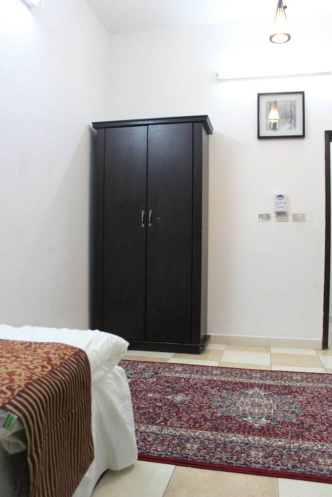 Hotel Al Eairy Furnished Apartments Al Baha 4