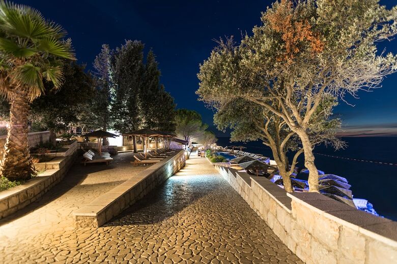 Hotel Wind Rose Resort