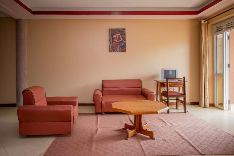 Pel'arps Hotel & Apartments