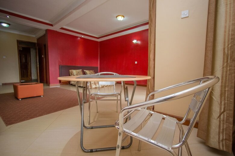 Pel'arps Hotel & Apartments