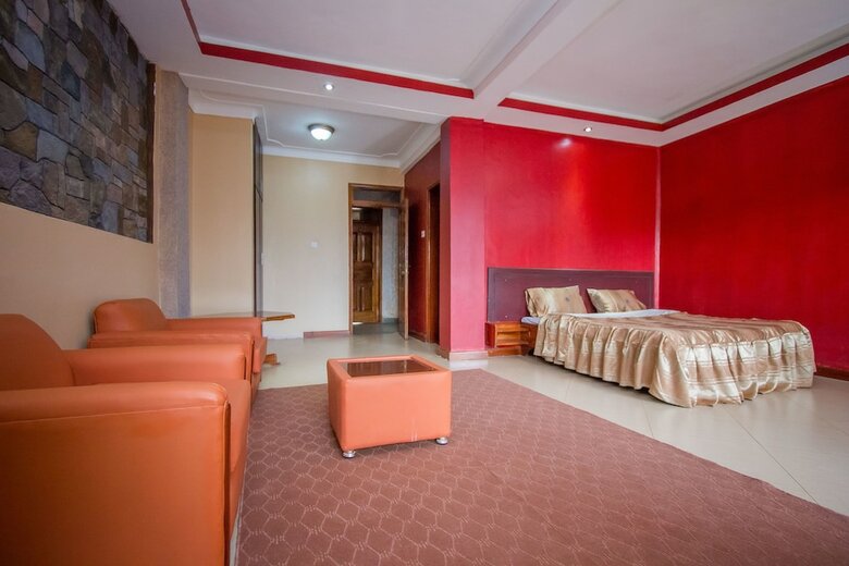 Pel'arps Hotel & Apartments